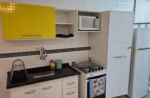 Tombo Apartamento | Rest 100m from Tombo Beach, pet friendly with WI-FI