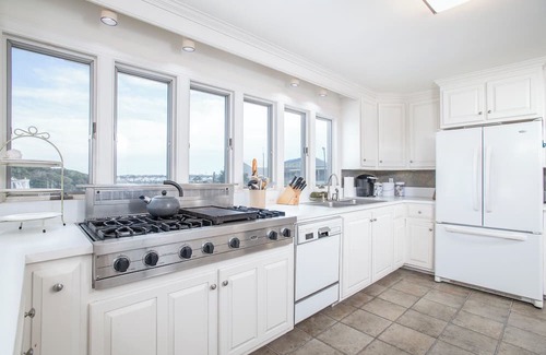 Atlantic Beach Casa | Coastal Casa-Sound Front Home in Atlantic Beach, NC