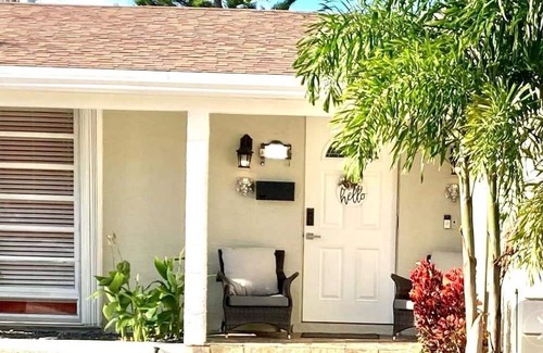 Homestead Casa | Charming 3-bedroom house with WiFi and AC in Homestead