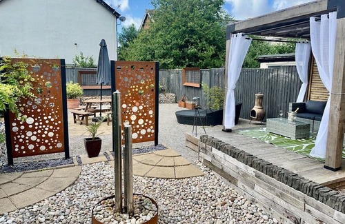 Lytham St. Anne's Casa | Derbe House, Spacious 3 bedroom house, Sleeps 6