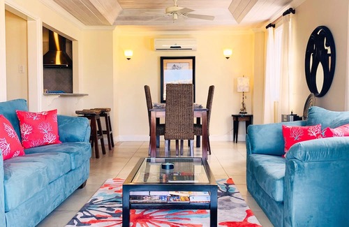 St. Lawrence Gap Condominio | Cozy One Bedroom - White Sands Beach Condos