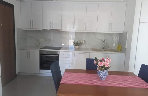 Qender Apartamento | Stella's Apartments -whole apartment with WiFi, AC close to the beach in Saranda