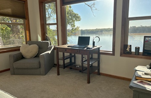 Zimmerman Cabina | Charming Lake Home with endless hosting options!