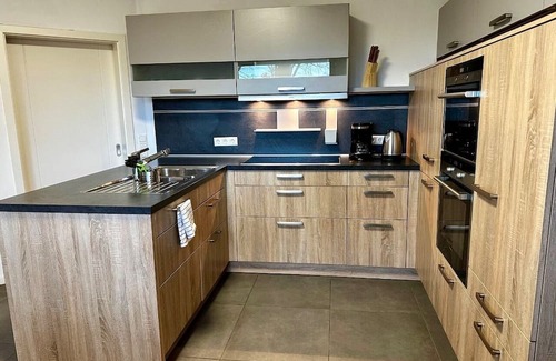 Bad Zwischenahn Casa | Bungalow for 9 guests with 120m² in Bad Zwischenahn (266620)