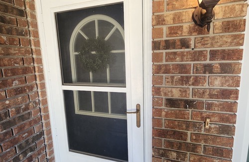 Roanoke Casa | Charming 3-bedroom, 2 bathroom house in downtown Roanoke.