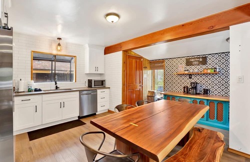 Sugarloaf Cabina | Sugar Bear Pines- Modern Relaxing Family Retreat w/Hot Tub