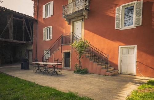 Rouede Casa | Country House 'Maison De Rouède' with Mountain View, Wi-Fi and Air Conditioning