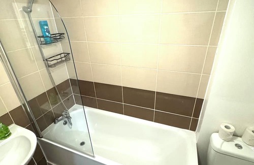 Hammersmith and Fulham Apartamento | Cosy 1-bed flat in Fulham near Chelsea Stadium!