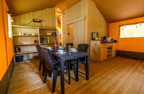 Lathum Complejo | Safari tent 6 person with bathroom