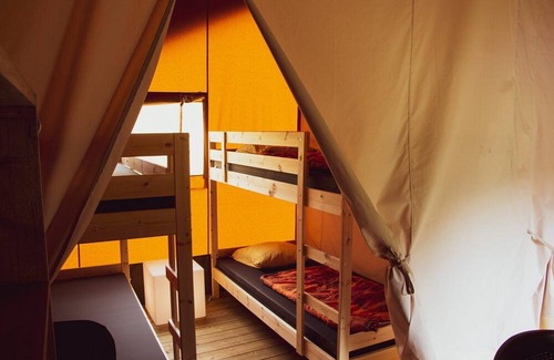 Lathum Complejo | Safari tent 6 person with bathroom