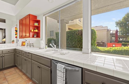 Cathedral City Apartamento | 3rd Hole Hideaway–A Golf Dream at Desert Princess!