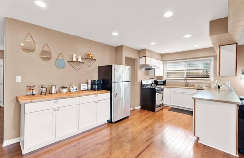 Sterling Heights Casa | Elegant 3BD Retreat in Sterling Heights