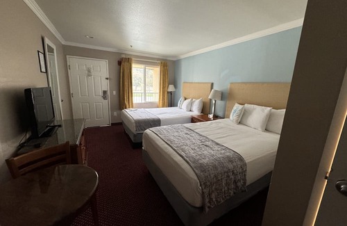Oceano Hotel | Dune Surfer Inn