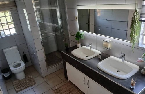 Mbabane Cama Y Desayuno | The haven Guest house Ezulwini