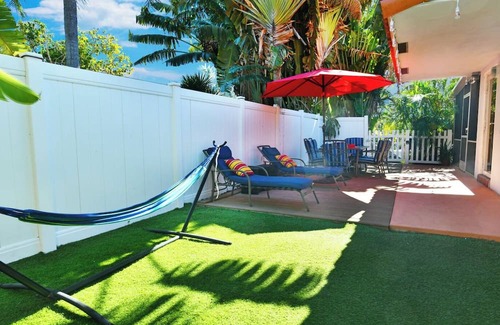 Melaleuca Gardens Casa | Spacious 4-bedroom house in charming Dania Beach with WiFi, AC Dock Water Access