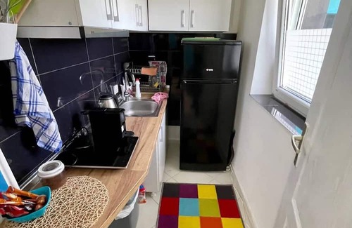 Petrovaradin Casa | Charming 4-bedroom house with WiFi, AC in peaceful Rakovac