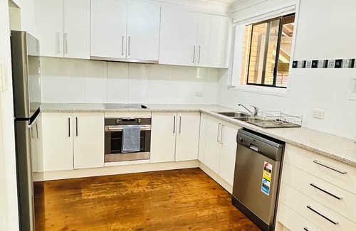 Roselands Casa | Family townhouse in Wollongong CBD