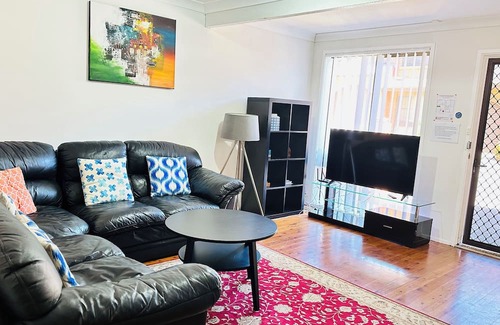 Roselands Casa | Family townhouse in Wollongong CBD