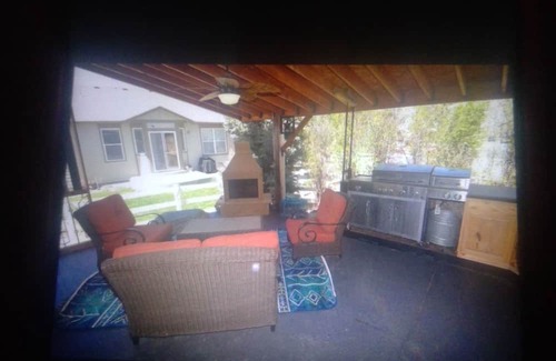 Aurora Casa | Cozying & Stylish Charming 3-bedroom home