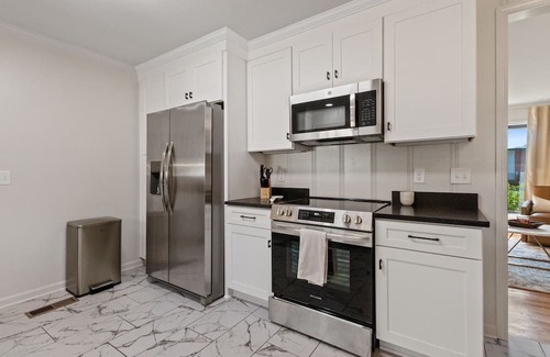 Northport Casa | Cottage on 26th - 3.5 miles from Bryant Denny Stadium