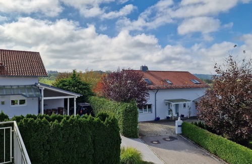 Haarbach Casa | Living on the golf course in a very quiet location.