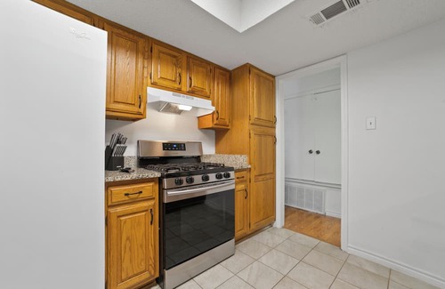 Pleasant Valley Casa | Relaxing Austin Stay Close to Downtown and Airport