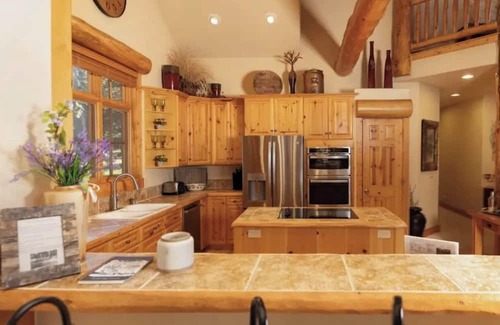 Blue River Casa | Amazing Mountain Home in Blue River-7 minutes from Breckenridge!