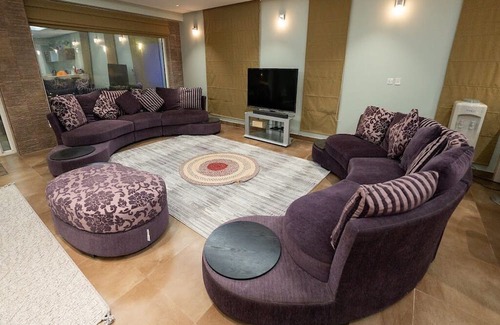 Dhahran Complejo | Spacious 7-bedroom Amwaj resort #280 in pleasant Halfmoon, Dhahran