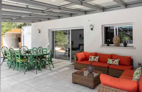 Mimizan-Plage Villa | Homerez - Contemporary villa in Mimizan