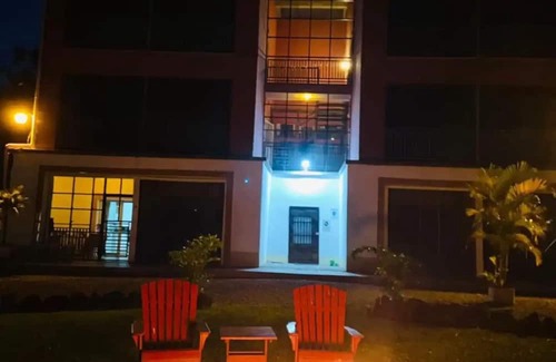 Bagope Apartamento | Cozy Fully Equipped Apt 2BR - 7min walk from Lakenn