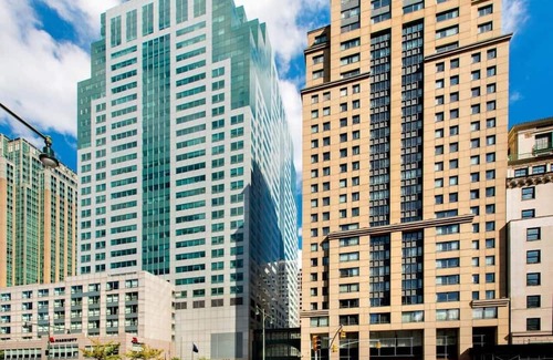 Downtown Brooklyn Casa | 2 Connecting Suites at a 4⭐️ Hotel