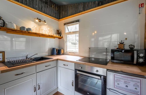Bunloit Casa | Ancarraig Woodhatch 1 by Interhome