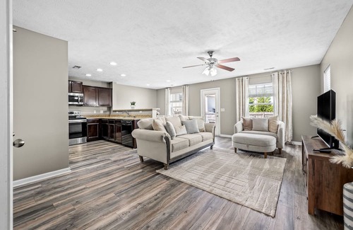 Murfreesboro Casa | Cozy Farmhouse Style 3 BRM 2.5 BA Home