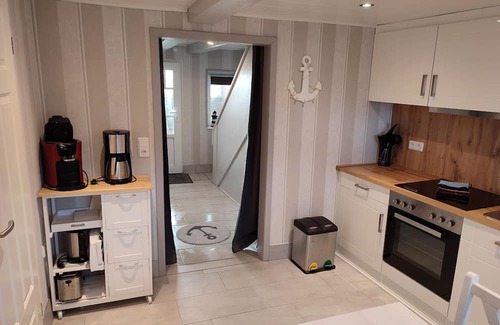 Hallig Langeneß Apartamento | Apartment 'Dat Lütte Huus' with Shared Terrace and Wi-Fi