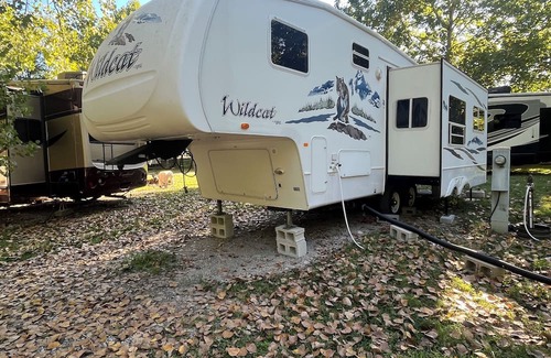 Jasper Casa | Cozy Camper at Rockwater Campground with all the amenities the campground offers