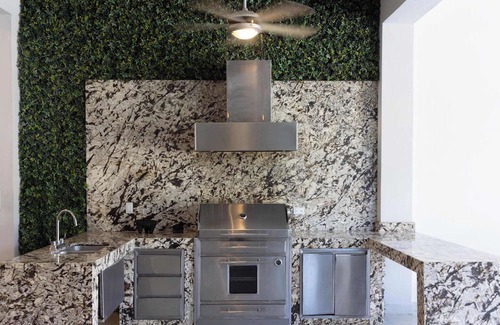 Santiago Casa | Luxurious Getaway with Private Pool & Garden