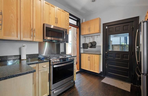 Merion Village Casa | Our Locally World Famous Home – Charming and Historic 2 BDR in German Village