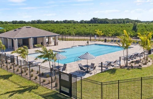 Lakeland - Winter Haven Apartamento | Spacious 4-bedroom Corporate Home with AC, WiFi in gorgeous Winter Haven