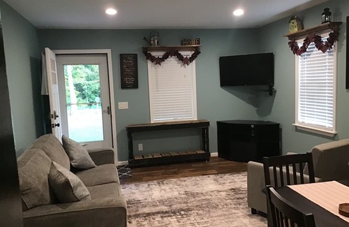 Foneswood Casa | Charming house in pleasant Montross with AC, WiFi