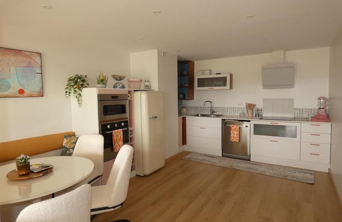 Bilieu Apartamento | LAC CASA 60 - gîte with beach and terrace overlooking the lake