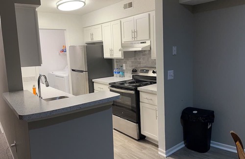 Ann Arbor Apartamento | Charming 2-bedroom apartment with fitness room, pool & WiFi in Ypsilanti