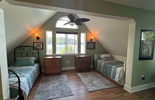 Union Casa | NEW: Alderbrook Area Private Beach House