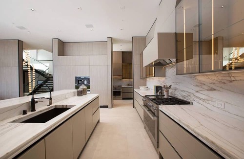 Beverly Hills Casa | Brand New immaculate modern home with incredible never to be disturbed panoramic views.