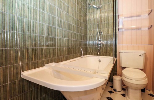 Guildford Cabaña | GUILDFORD KIP, romantic, character holiday cottage in Guildford