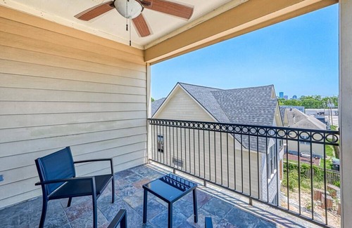 Greater Heights Apartamento | Enid House in Houston
