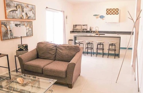 Sector Bahía Casa | ¡Acogedora casa (2R/1.5B) en San Carlos, Sonora!