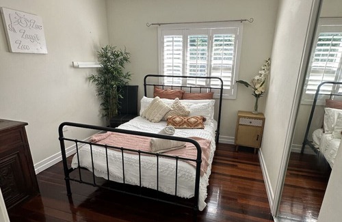 Holland Park West Casa | Beautiful Central Queenslander