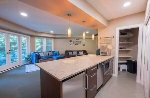 Magnolia Casa | Elegant Magnolia 3BR Luxury Family Retreat