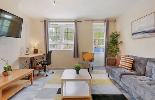 Pollards Hill Apartamento | Stylish 2-Bedroom Flat for Relaxation & Comfort