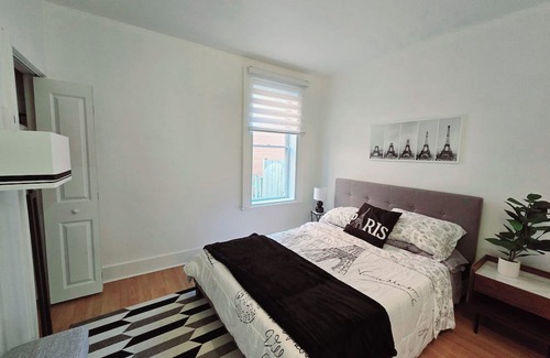 Saint-Laurent Apartamento | Appartement à 100m du Métro, en Face D'un Parc